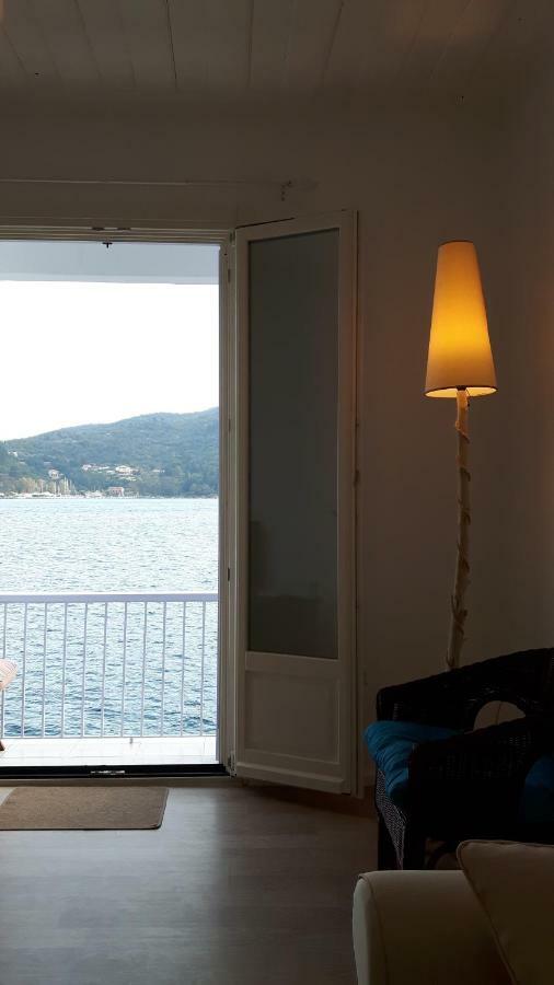 Villa Cavos Seaside House Vathí - Ítaca Exterior foto